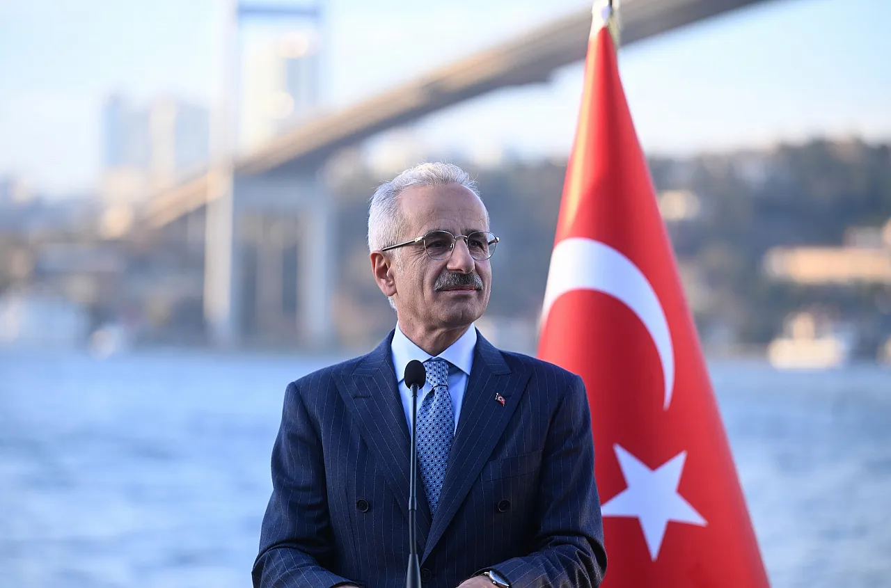 Bakan Uraloğlu: 'ÖTV'siz yakıt uygulamamızla denizcilik sektörümüze bugüne kadar 7,5 milyon ton yakıt desteği verdik'