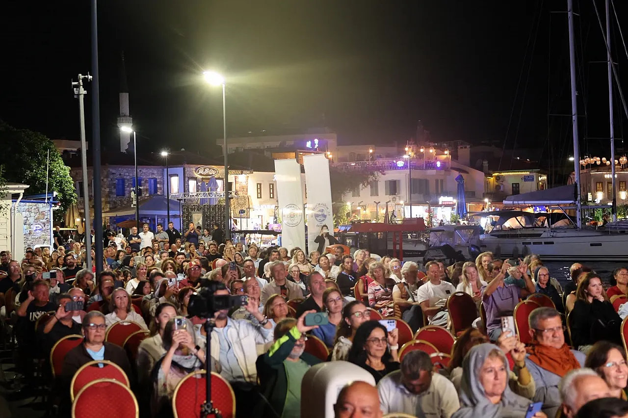 El Salvador'un müziği Marmaris'te yankılandı