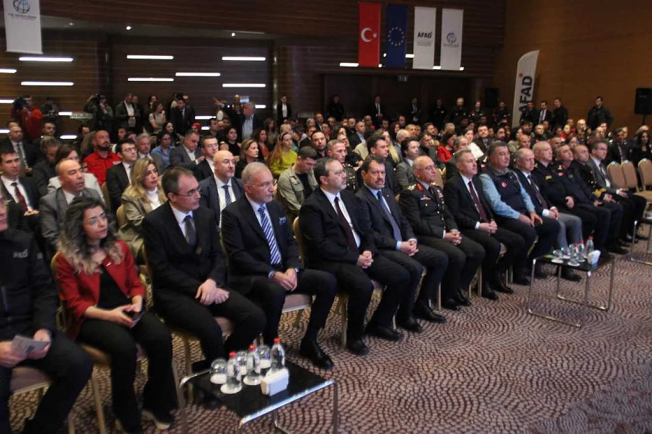 Türkiye'nin deprem haritası güncelleniyor: 600 aktif fay kapıda