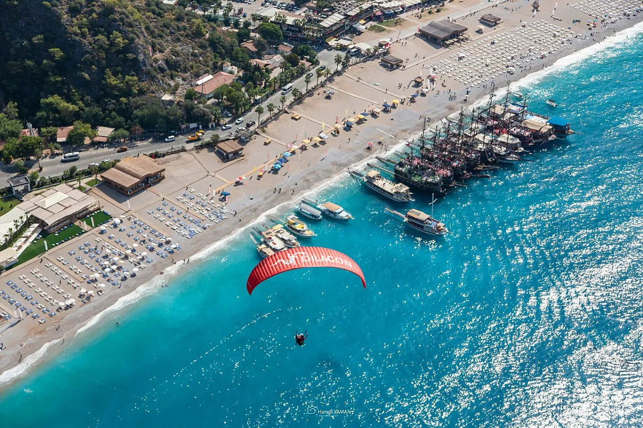 Fethiye'de Güneşli ve Sıcak Hava Etkisini Sürdürüyor