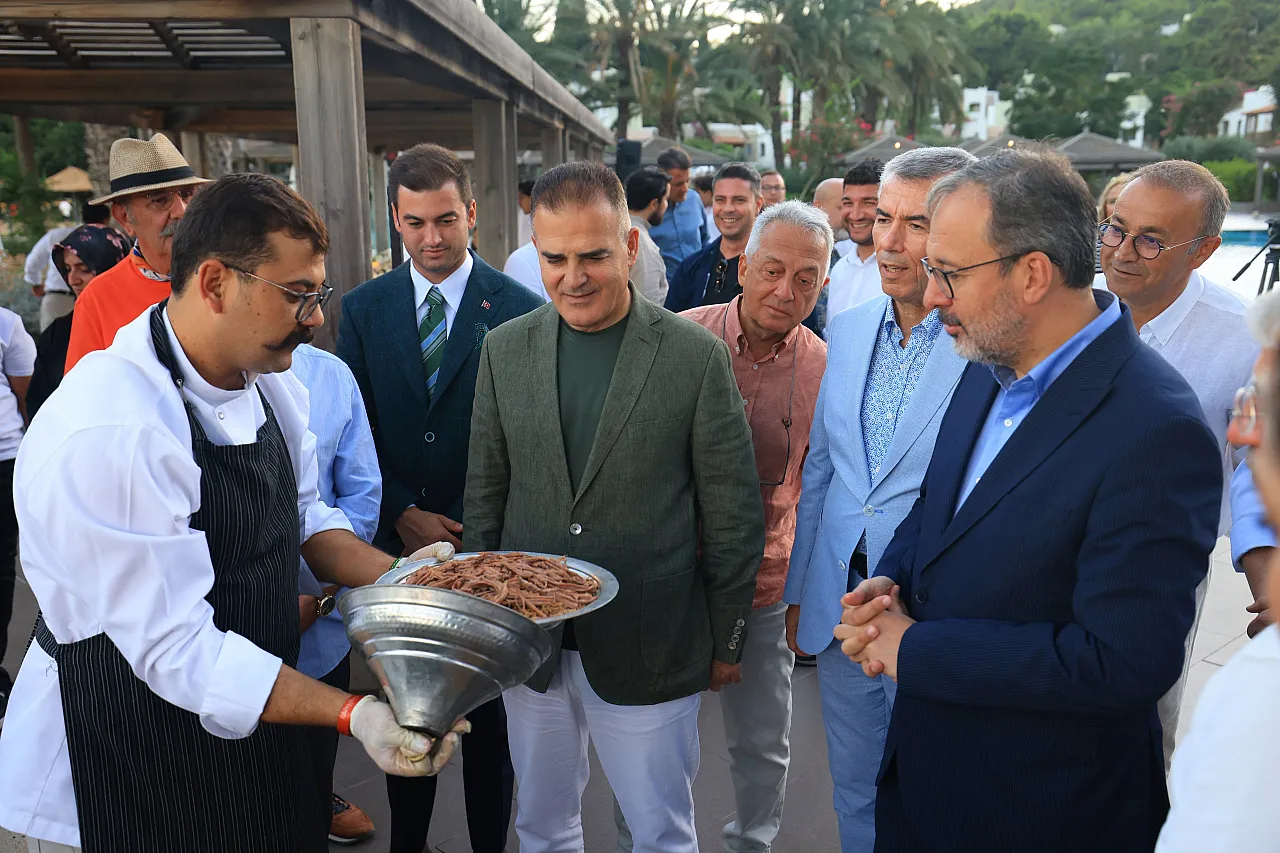 Bodrum sahilinde Çorum lezzetleri şöleni yaşandı