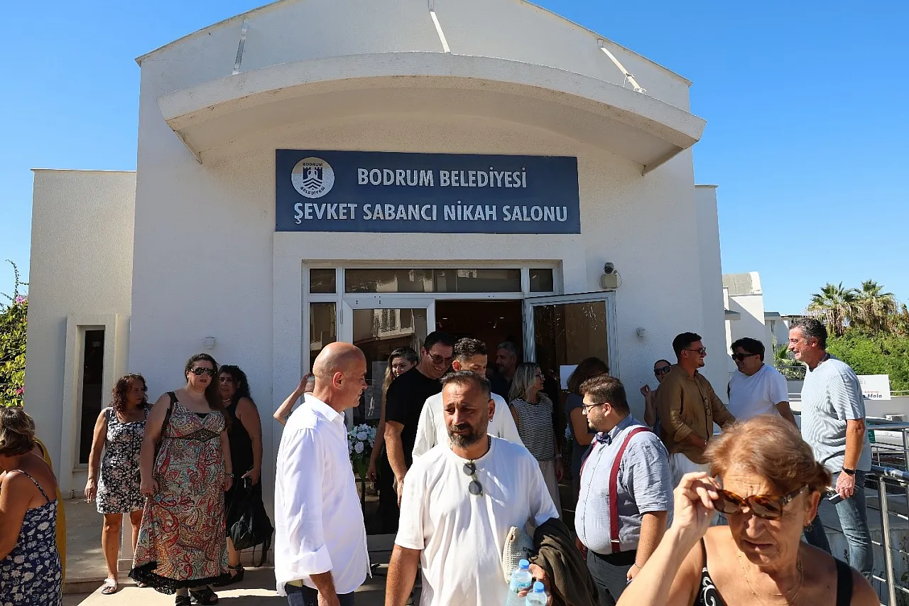 Turgutreis'te nikah hizmetlerine yoğun ilgi