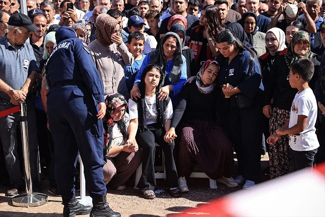 KKTC'deki gemi kazasında hayatını kaybedenler son yolculuklarına uğurlanıyor