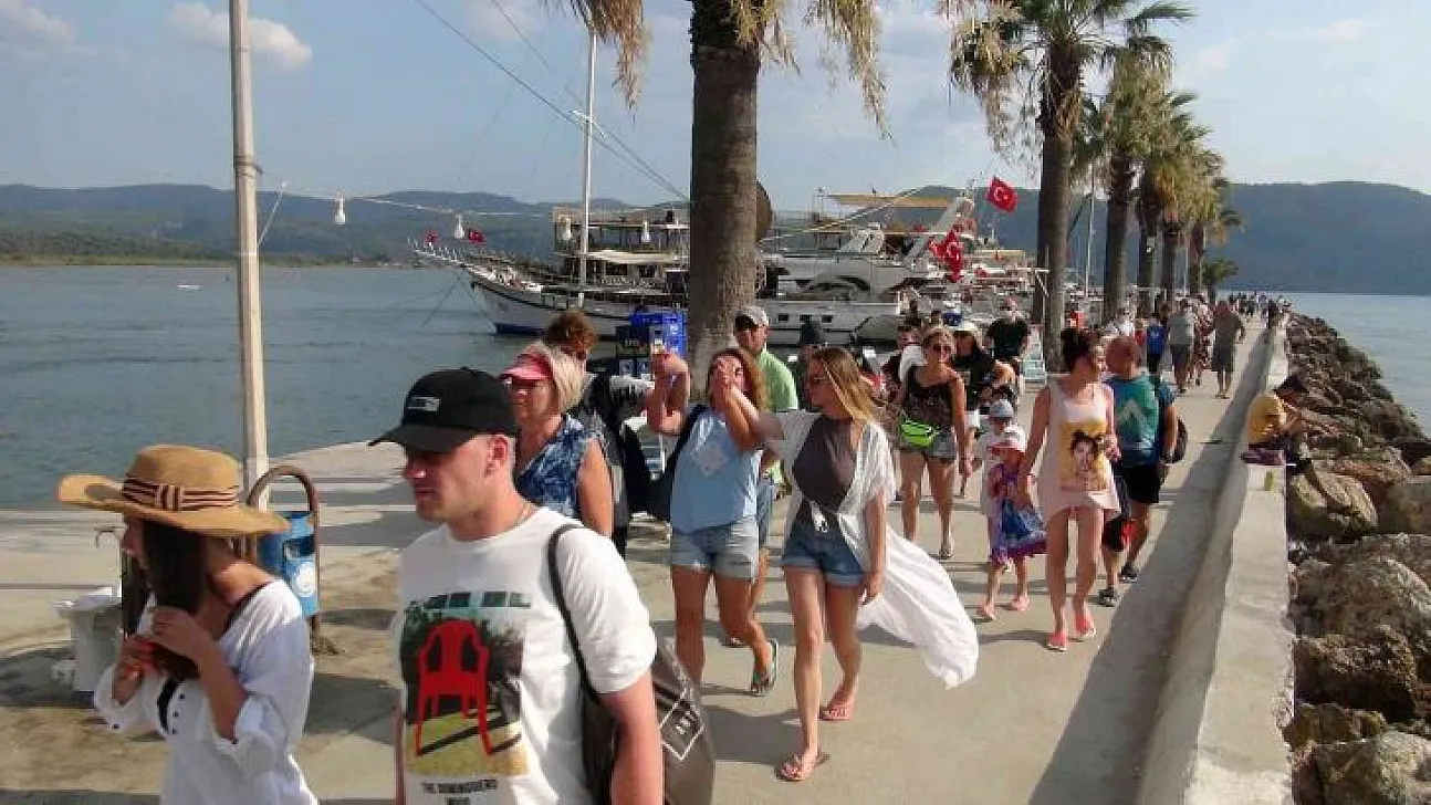 Muğla 2021'de 1 milyon 83 bin yabancı turist ağırladı