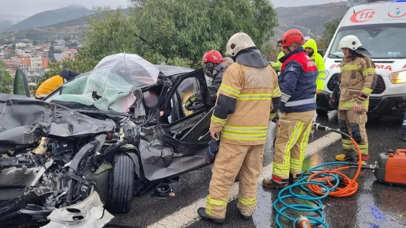 Zincirleme trafik kazası: Çin uyruklu 2 kişi yaralandı