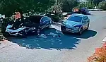 Bodrum'da Otomobil 2 Köpeğin Üzerinden Geçti: O Anlar Kamerada