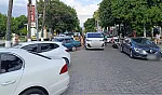 Fethiye'de Motosiklet Otomobilin Kapısına Çarptı