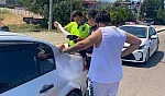 Seydikemer'de araçtan sigara izmariti atan şahsa ceza