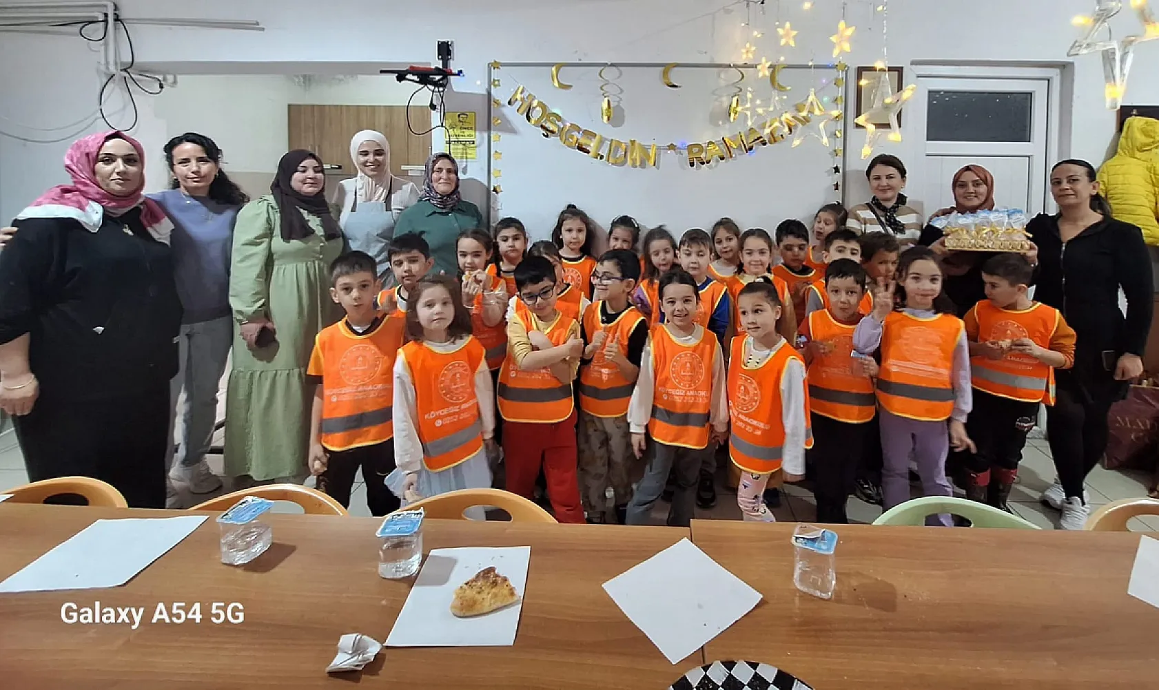 Köyceğiz'de Ramazan Pidesini Minikler Yaptı
