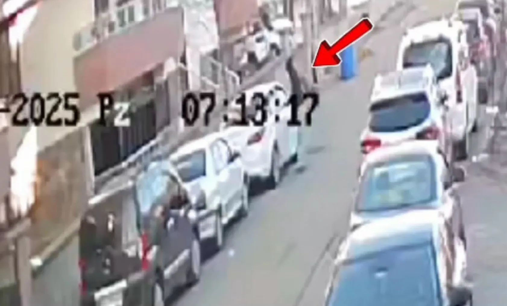 Çaldıkları araçla kaza yapıp kaçtılar