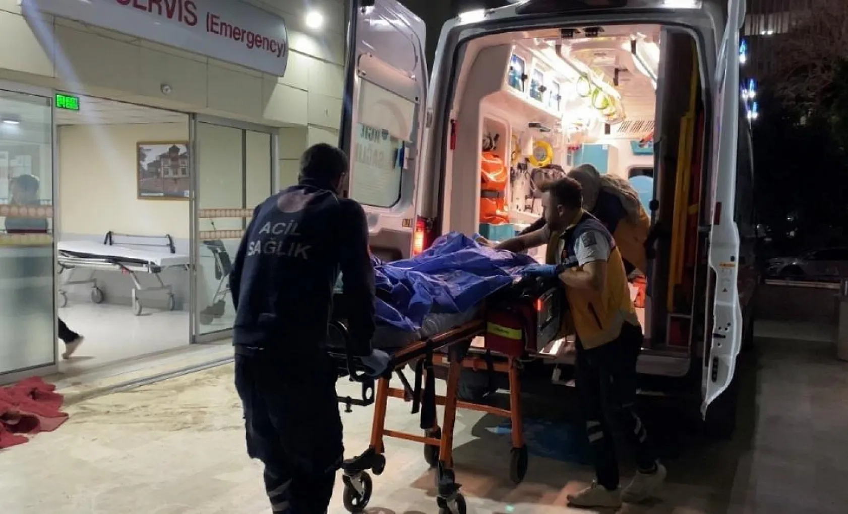 5. kattan düşen yaşlı kadın öldü