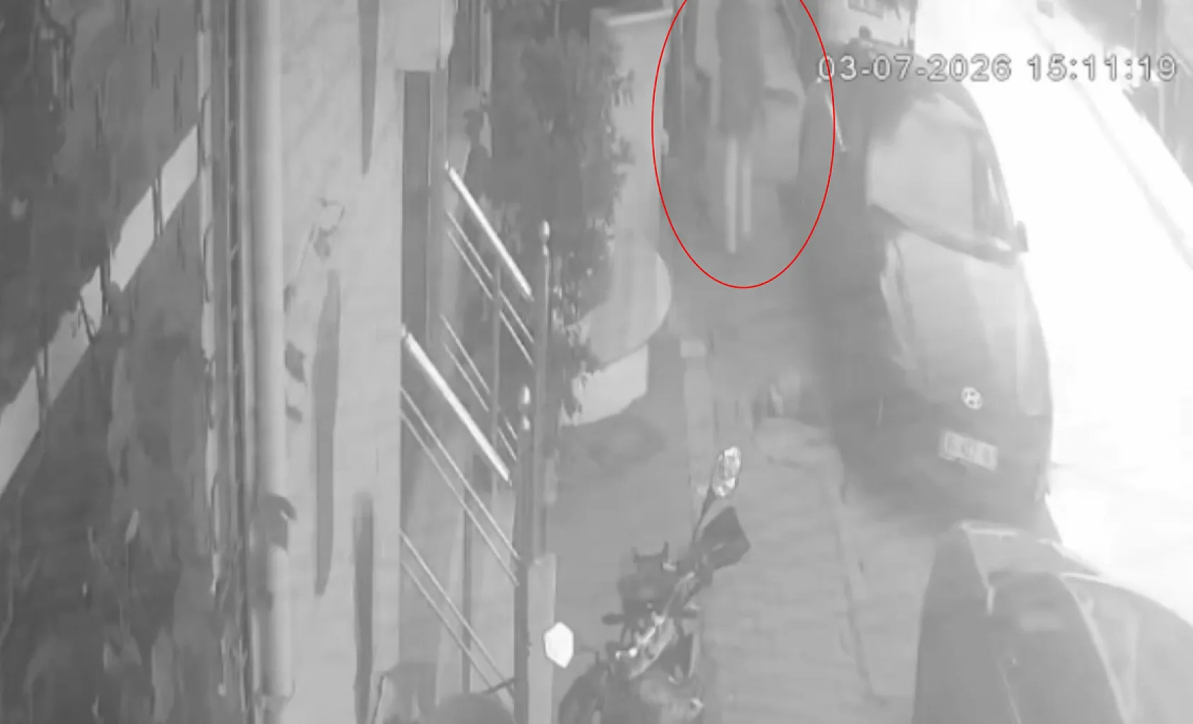 Kuaförde 3 bin 400 liralık işlem yaptırdı, ücret ödemeden kaçtı
