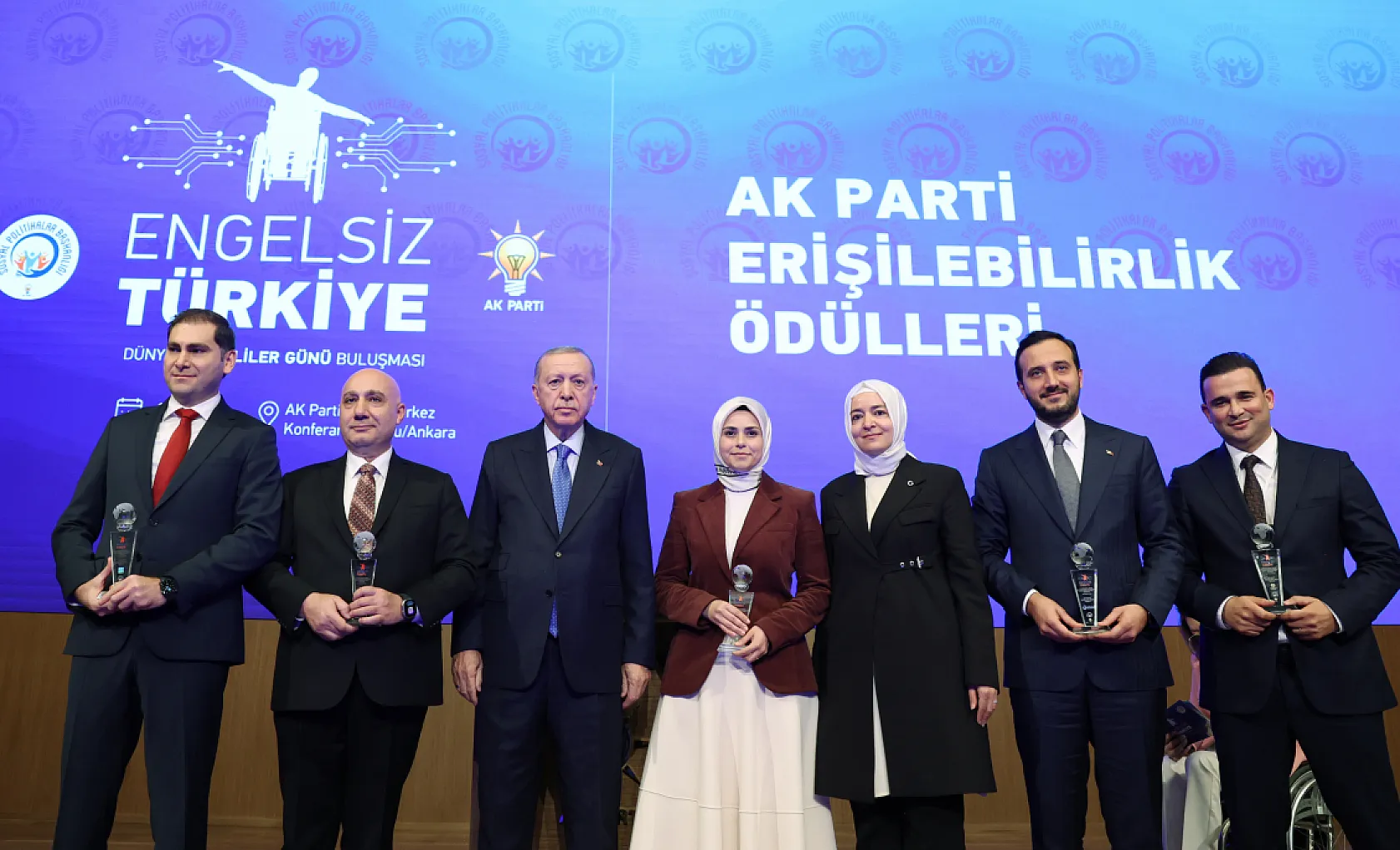 Cumhurbaşkanı Erdoğan'dan Ercan Torunoğulları'na Sosyal Sorumluluk Ödülü