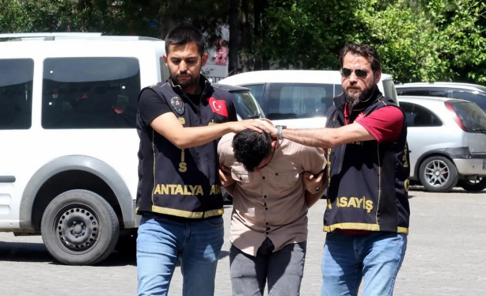 Mesai arkadaşını minibüsle öldürdü, mahkemede şok itiraf