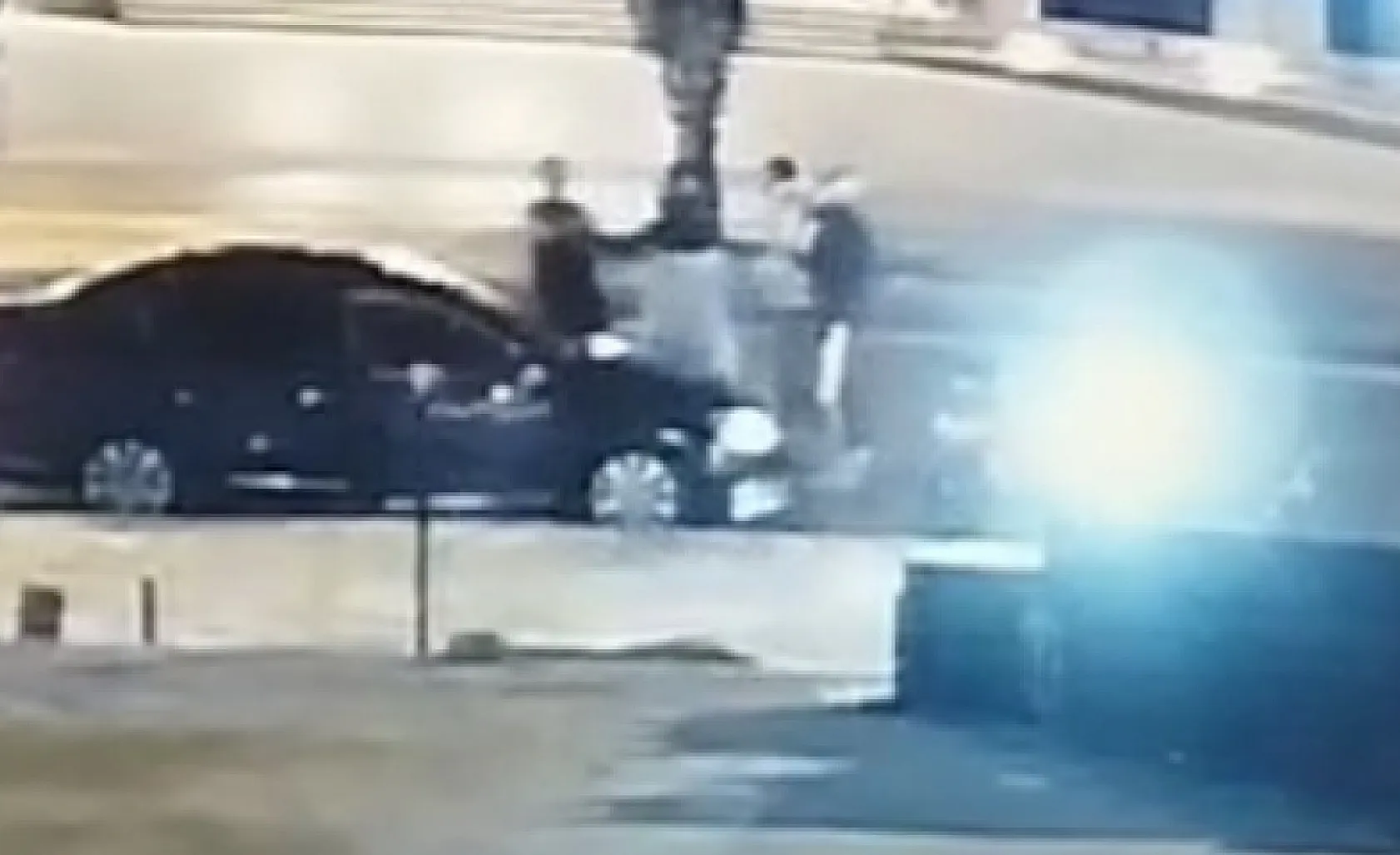 Bodrum'da iki kardeşi darp edip gittiler