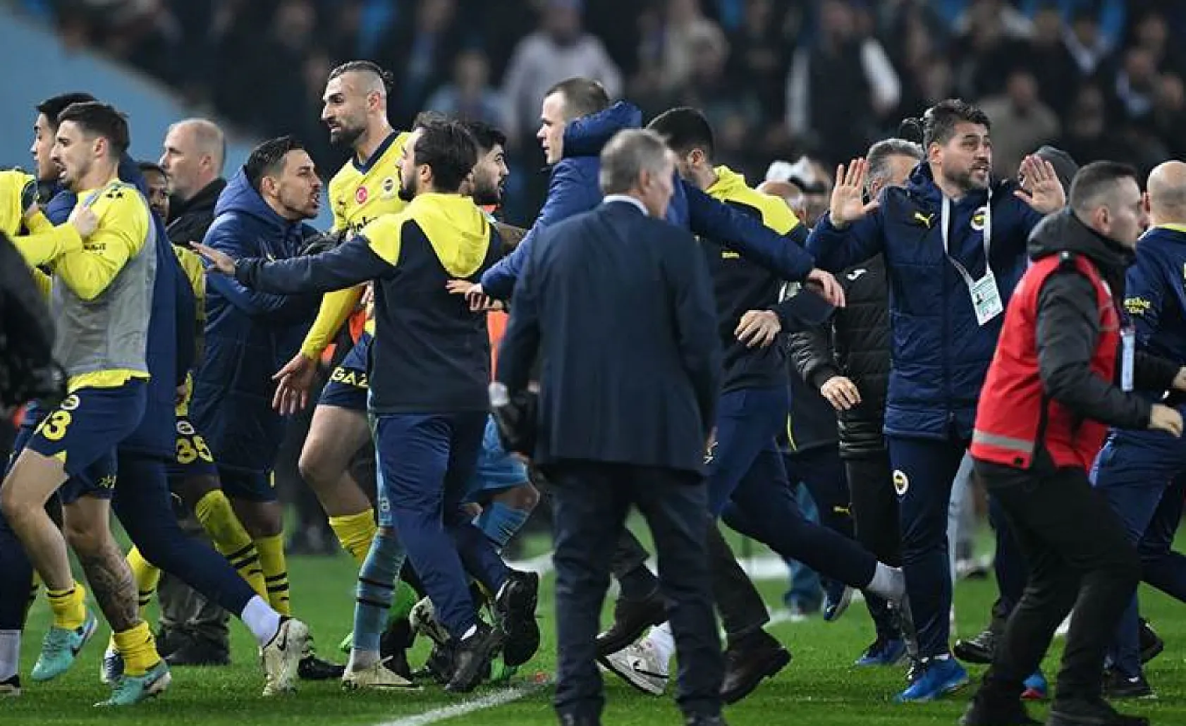 Adalet Bakanı Tunç, 'Derbideki olaylara karışan 38 kişinin kimliği tespit edildi'