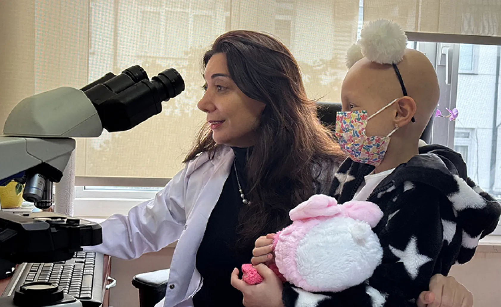 Kanserin nadir türüyle mücadele eden Ümmü Gülsüm'ün hayali doktor olmak