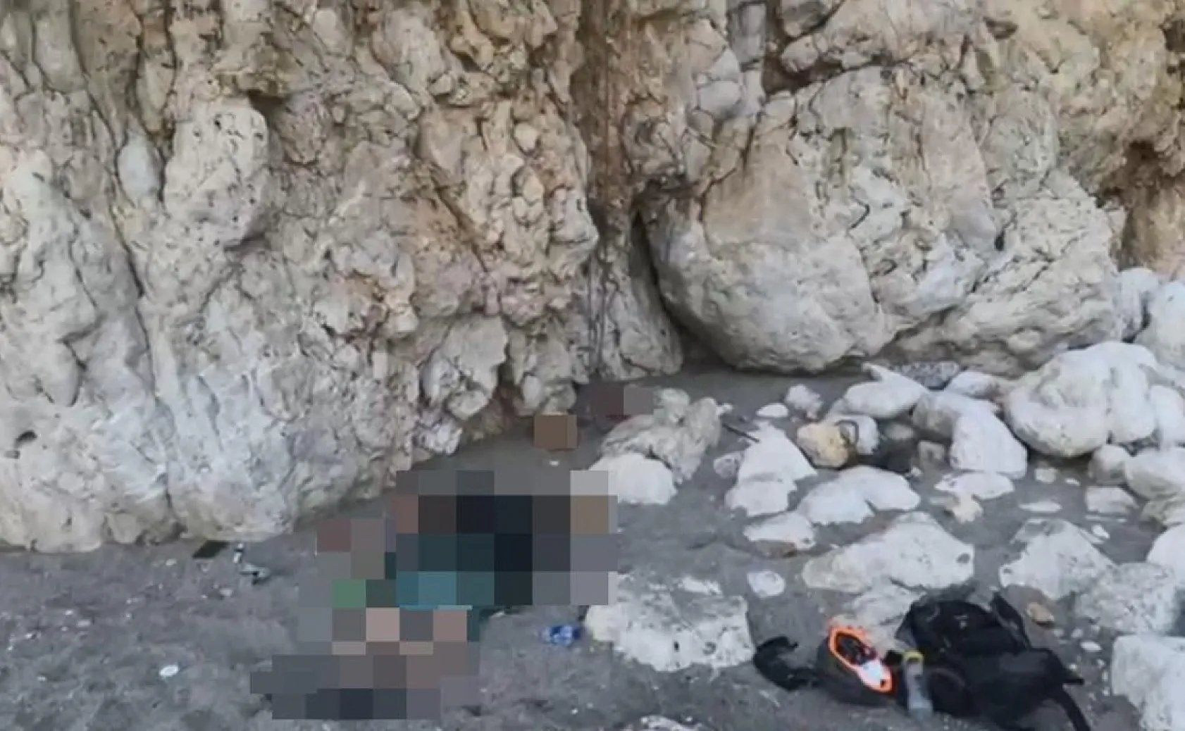 Kayalıklara tırmanan Alman turist metrelerce yükseklikten düşerek hayatını kaybetti