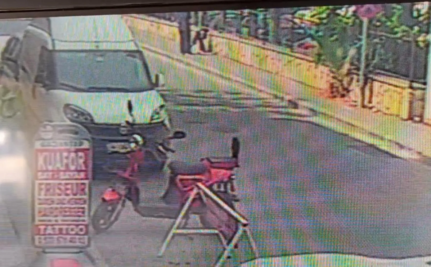 15 yaşındaki genç, arkadaşıyla yürürken bir anda yere yığılıp kaldı