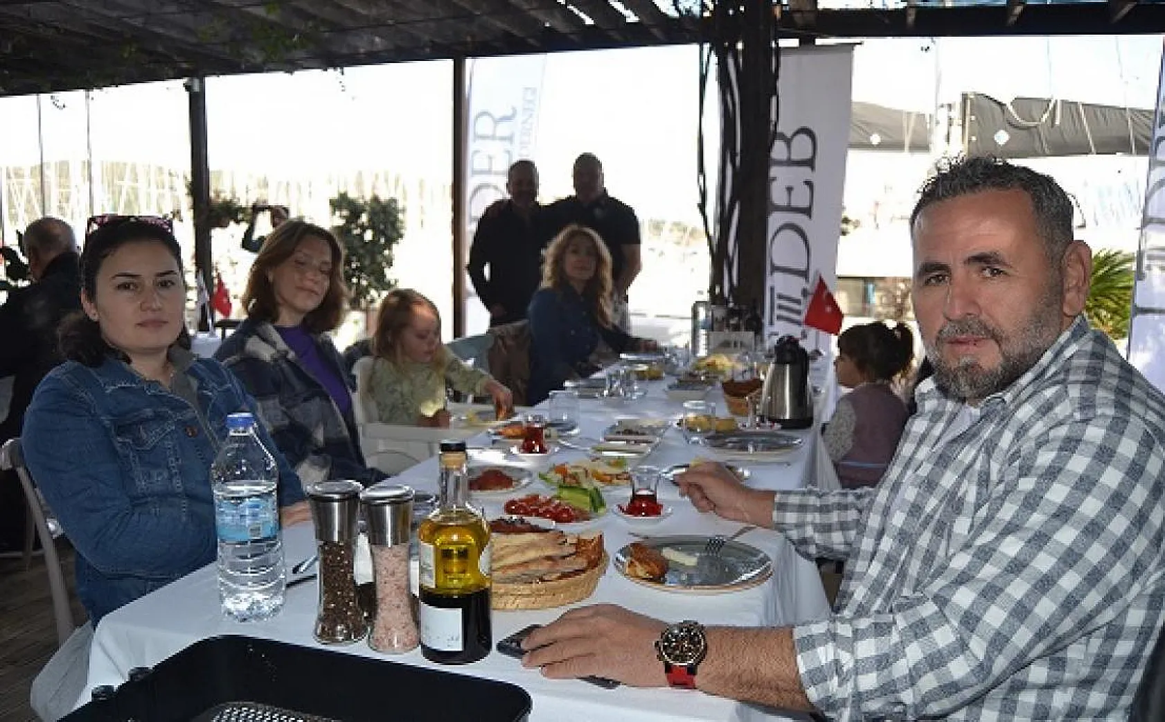 Likya İş İnsanları Derneği üyeleri kahvaltıda bir araya geldiler