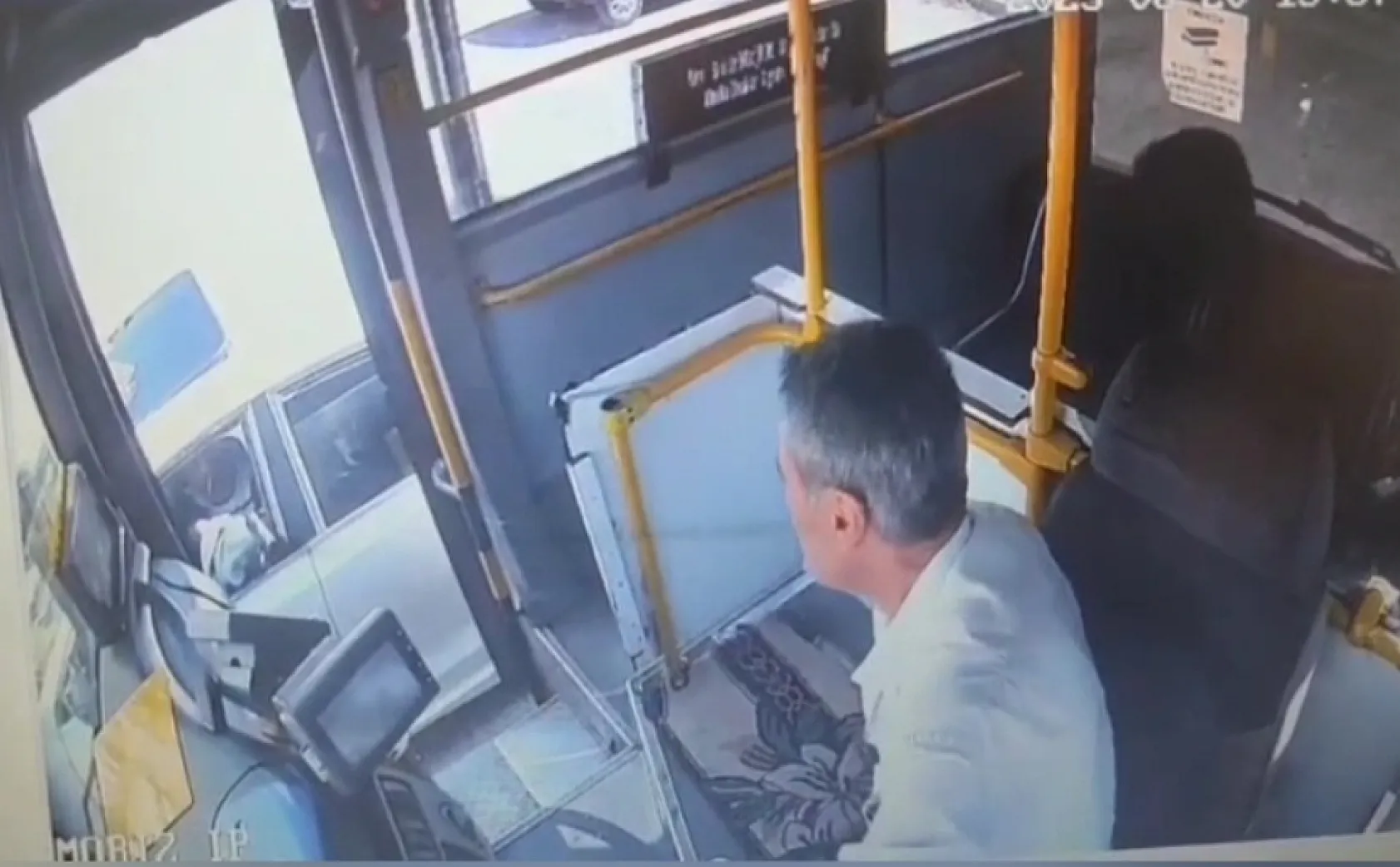 Otobüs şoförüne silahla saldıran şüpheli yakalandı