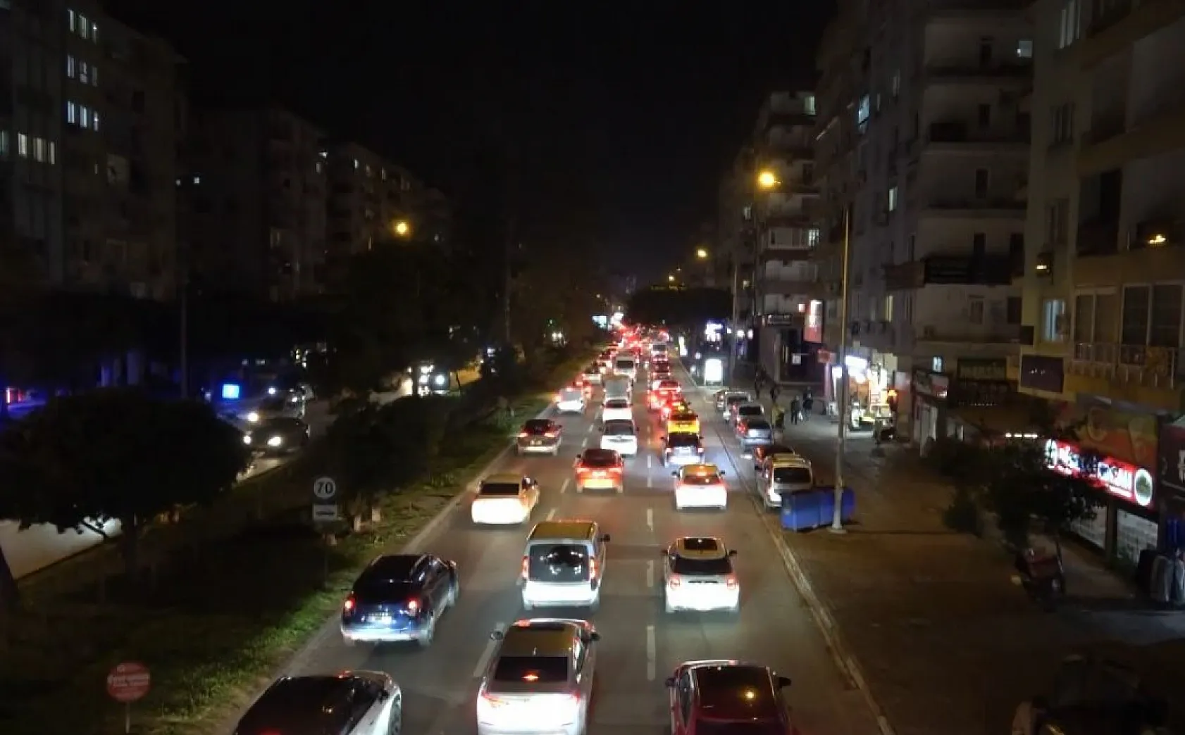 Motosikletli polis timi ile otomobil çarpıştı: 1 polis yaralandı