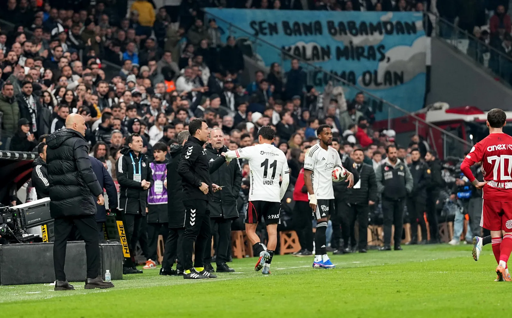 Trendyol Süper Lig: Beşiktaş: 4 - Antalyaspor: 2