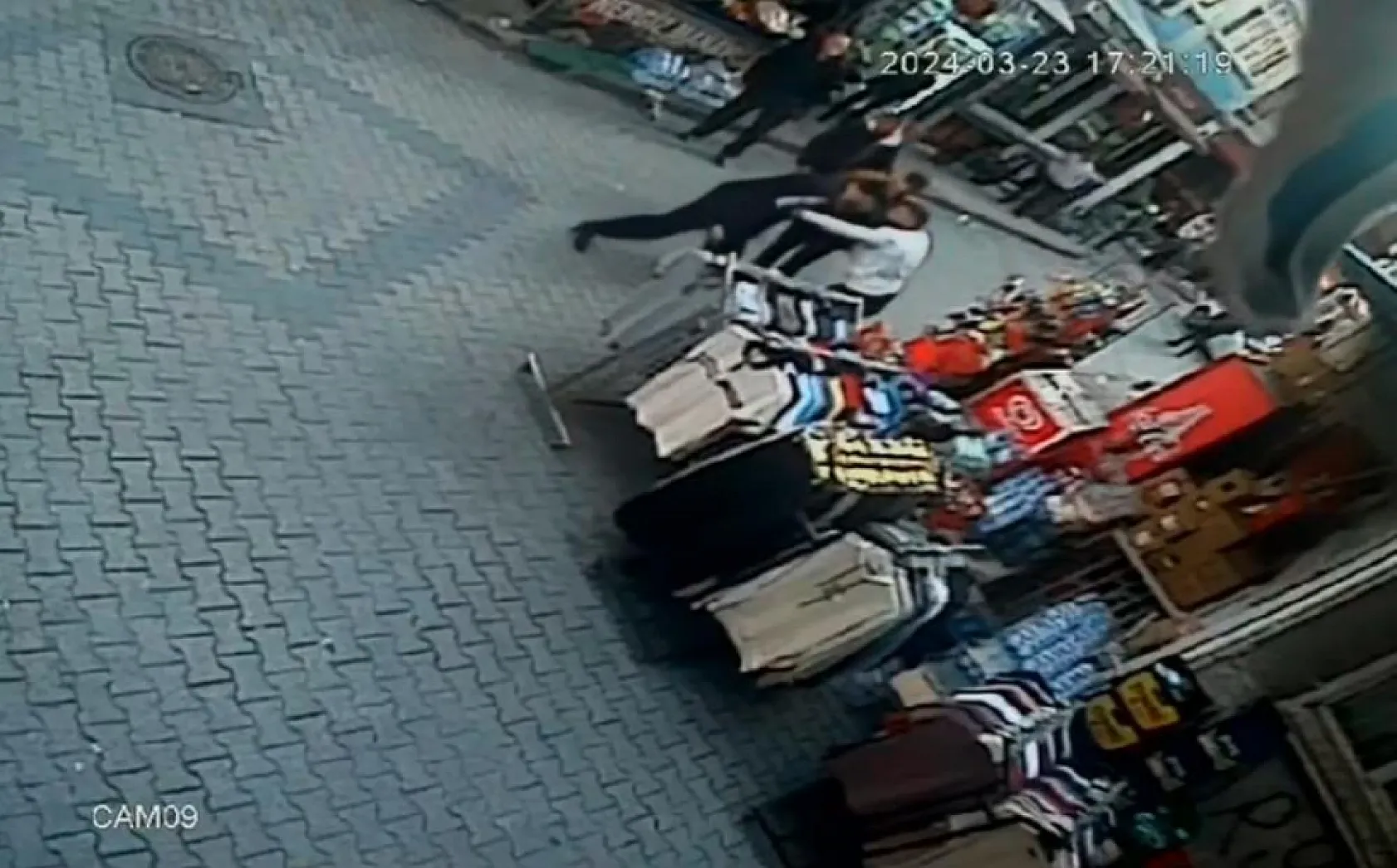 Çıkan tartışmada arkadaşını defalarca bıçakladı