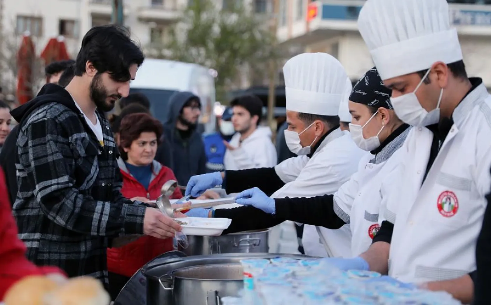 Menteşe Belediyesi İftar Çadırında 3 Bin kişiye yemek verilecek