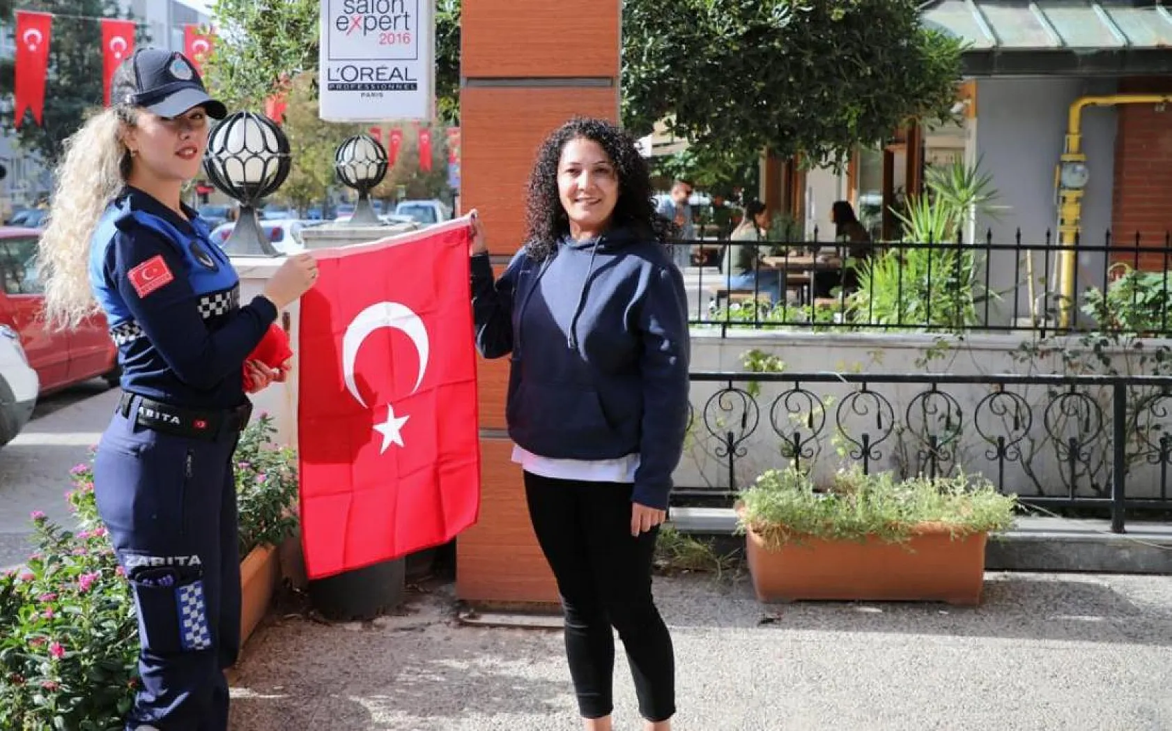Cumhuriyetin 100. yılı dolu dolu kutlanmaya devam ediyor