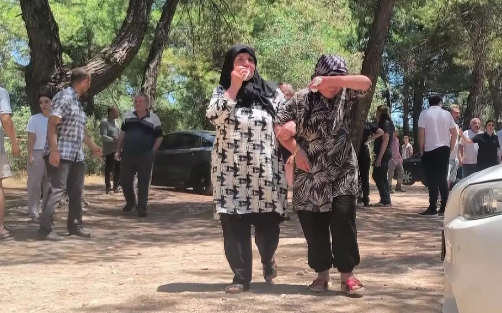 Ormanlık alanda bir kişinin cansız bedeni bulundu