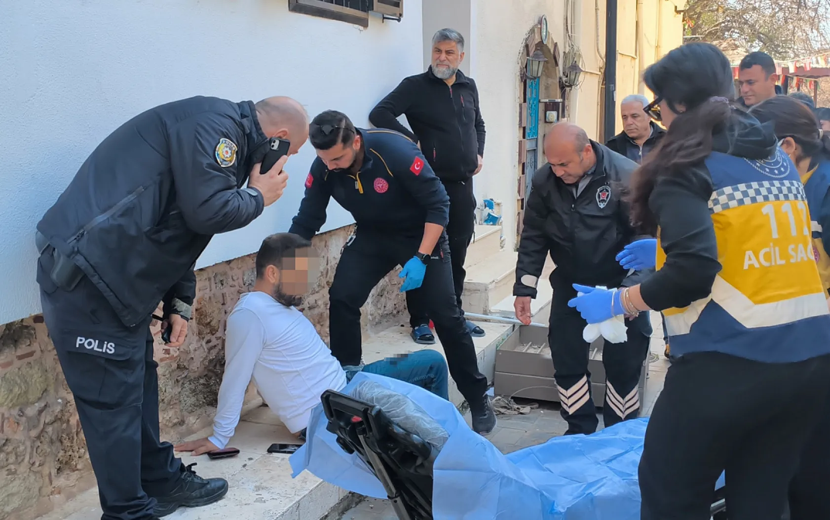 'Neden video çekiyorsun' tartışması kanlı bitti: 3 yaralı