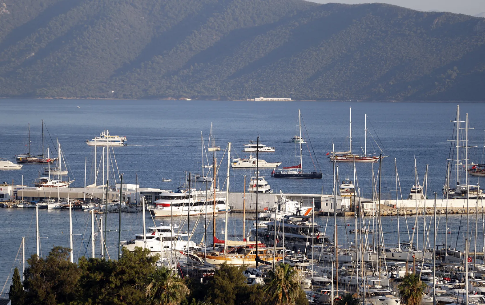 Yat yoğunluğu yaşanan Bodrum koylarıyla ilgili düzenleme yapılması önerisi
