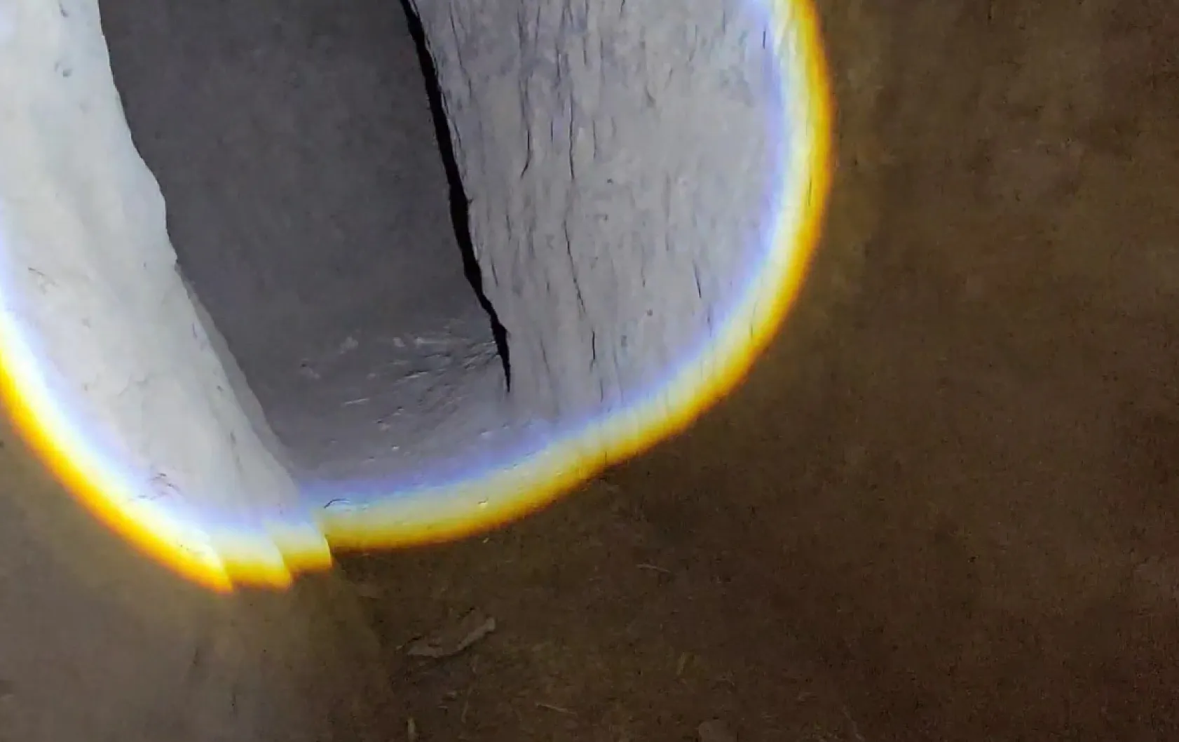 Defineci, samanlarla gizlediği 36 metrelik tünelde yakalandı