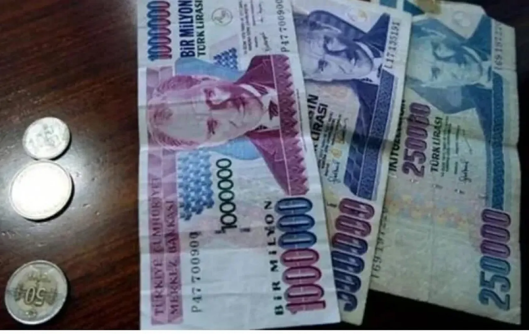 Cebinizdeki Eski Para Bir Servete Dönüşebilir mi? 20 YTL'lik Banknot 200.000 TL Değerinde!
