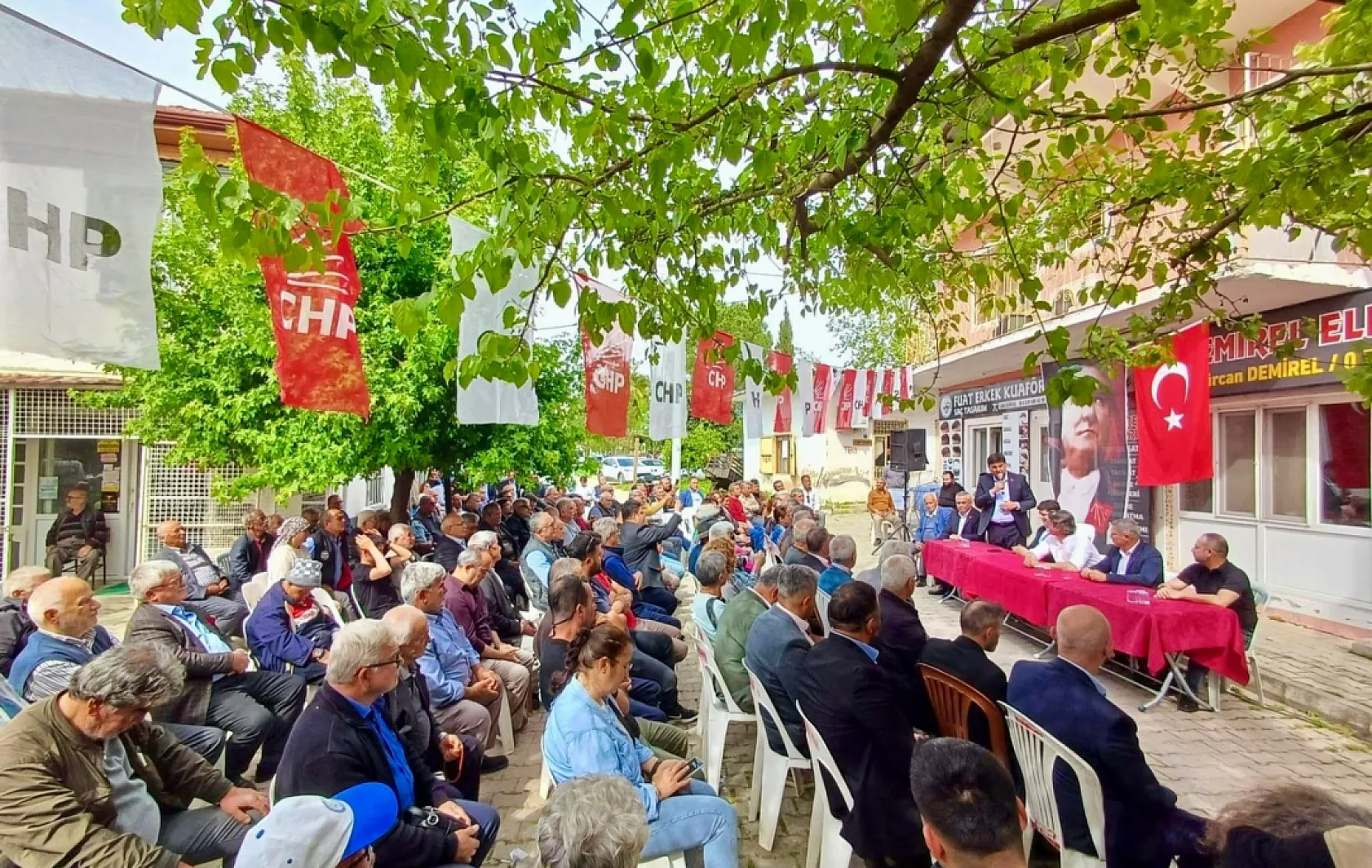 Seydikemer'de üreticilerle buluşma: Artan maliyetler ve çözüm arayışı