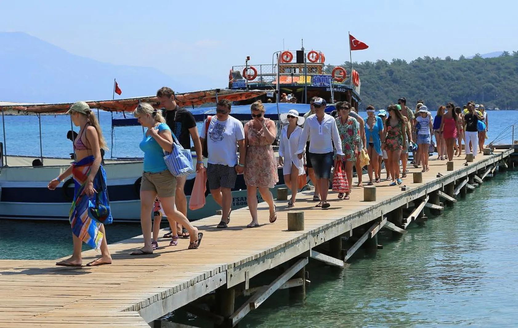 Gelen yabancı turistin yüzde 43'ü İngiliz