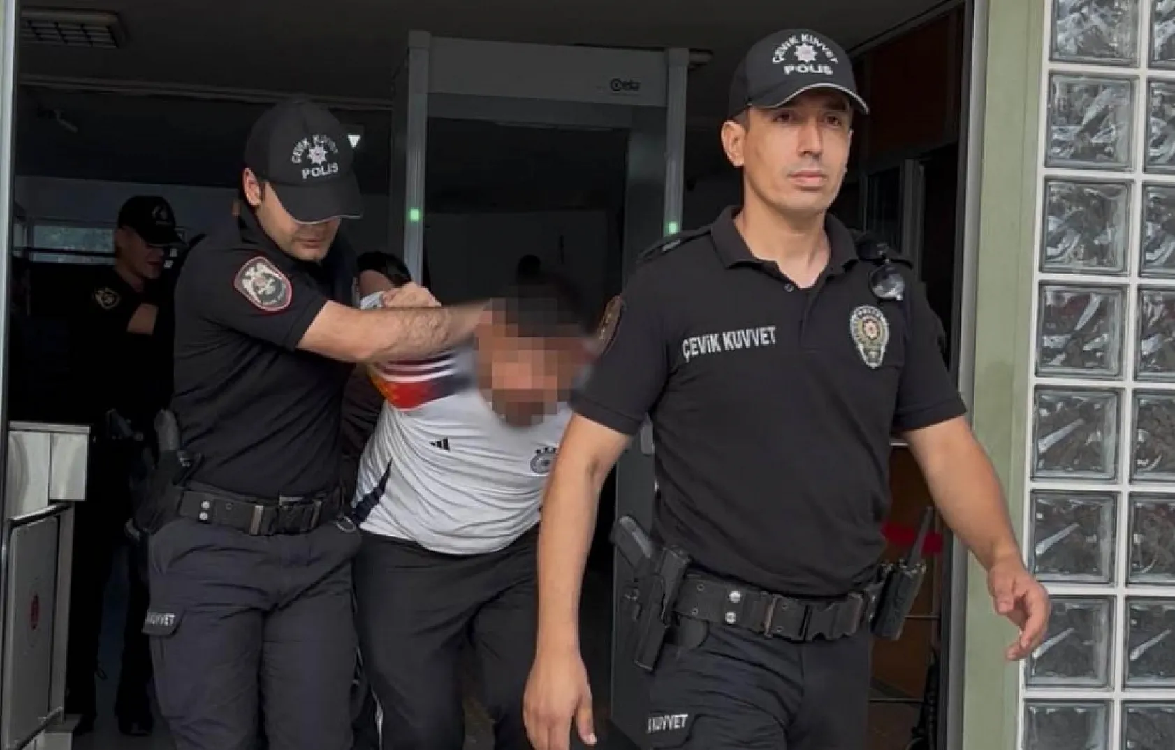 Aydın'da Gasp Operasyonu: 8 Şüpheliden 7'si Tutuklandı