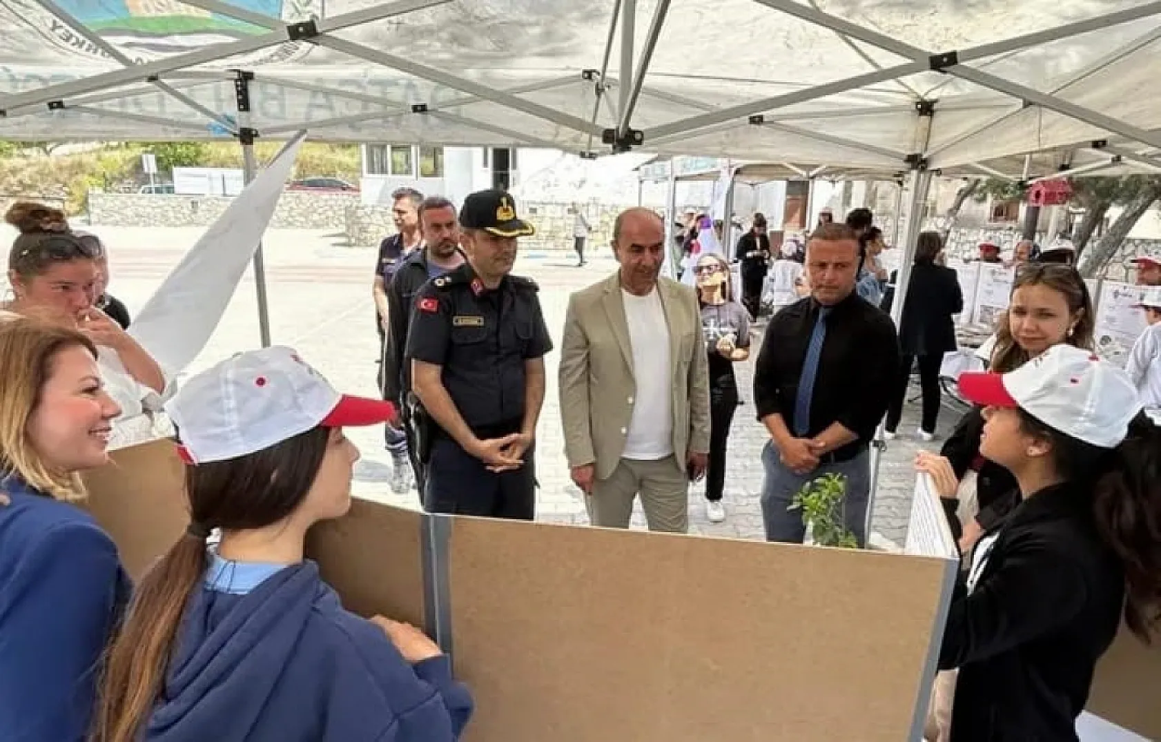 Öğrenciler, Bilim Fuarı'nda projelerini sergiledi