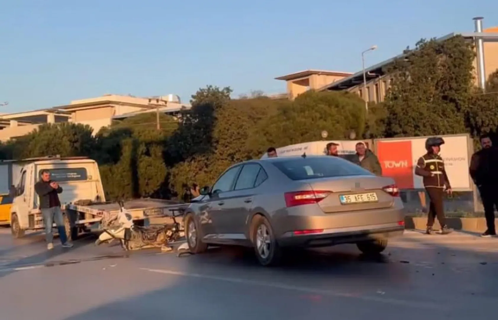 Kırmızı ışık ihlali faciaya yol açtı! Motosiklet sürücüsü hayatını kaybetti