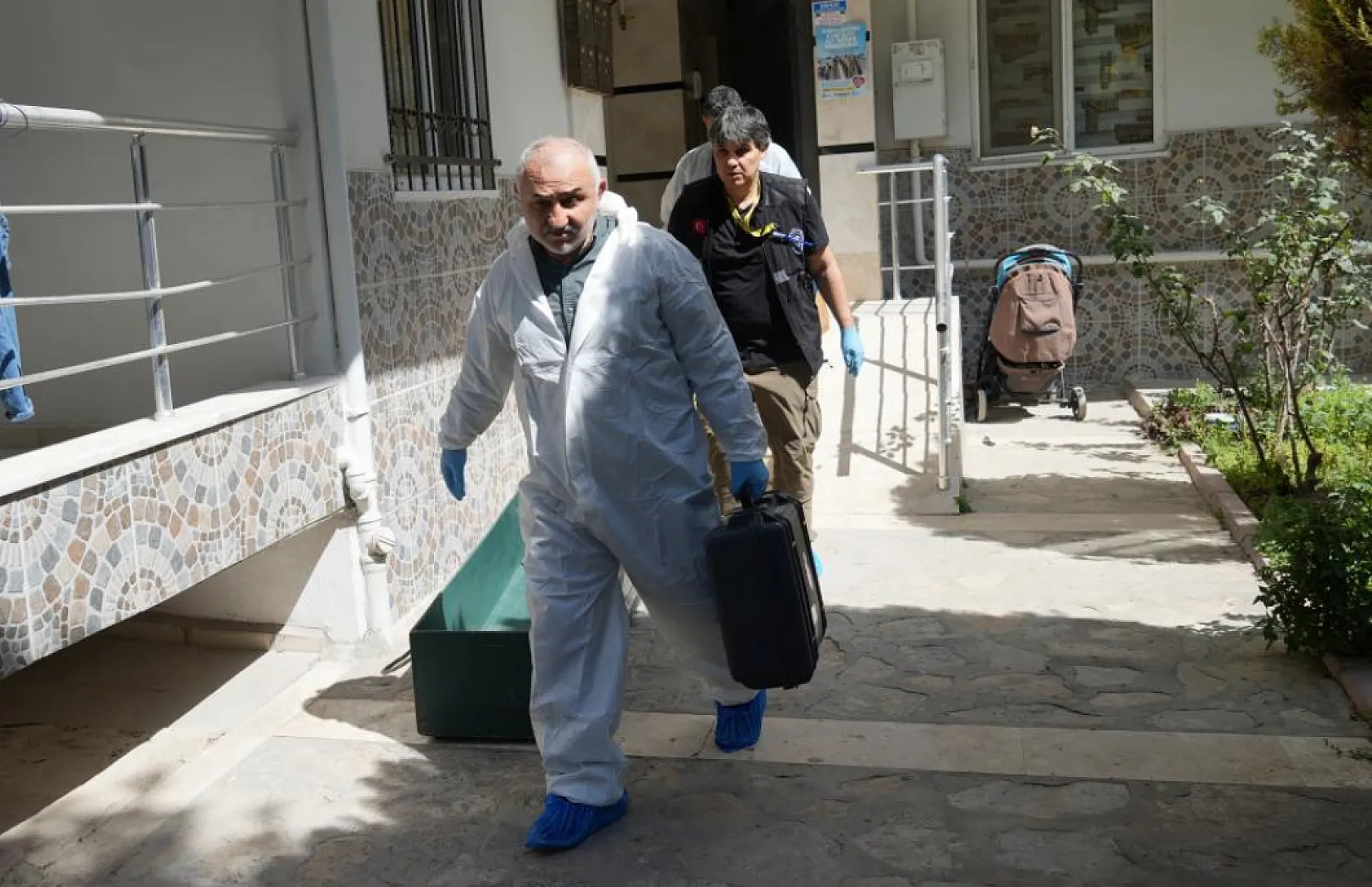 Kan donduran cinayet! Uyuşturucu bağımlısı genç babasını öldürdü
