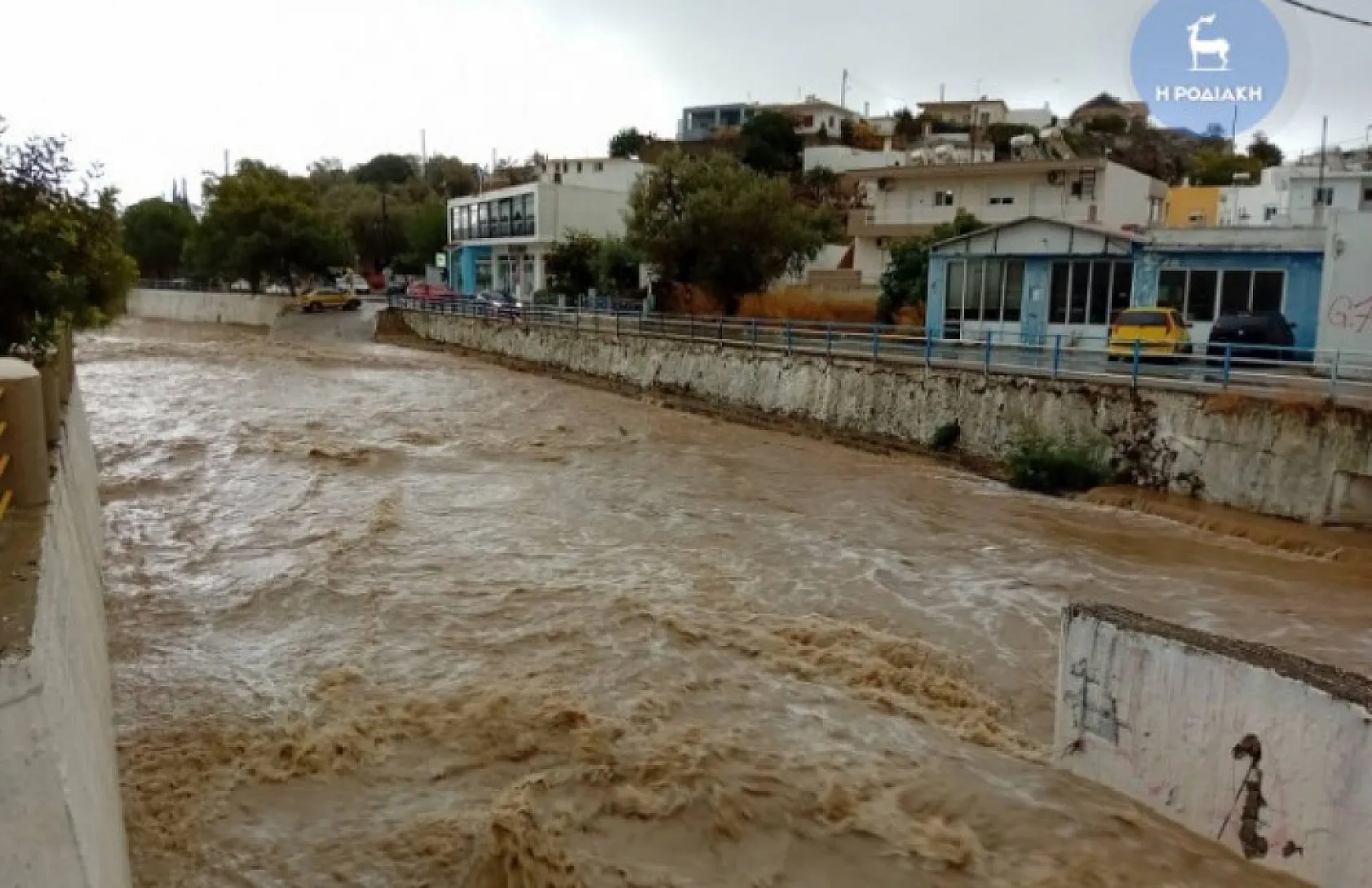 Rodos'u Sel Aldı