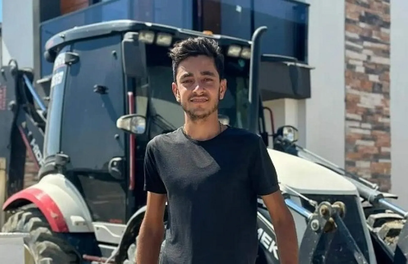 Askere gitmeye hazırlanırken traktör kazasında yaralandı