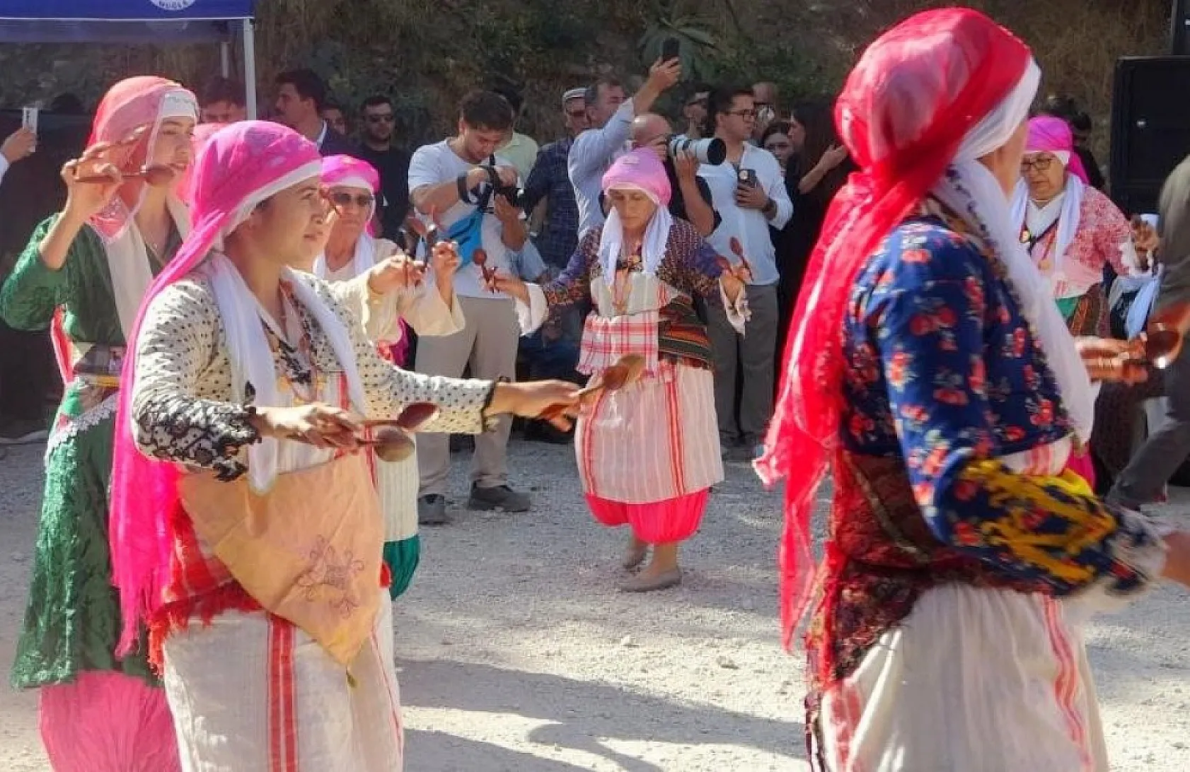 Asırlık gelenek, kadınların ellerinde yeniden hayat buluyor