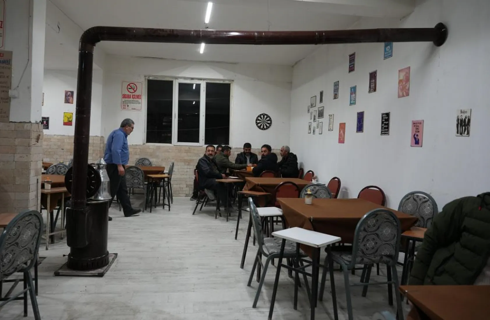 Güzel kokması için sobaya dökülen kolonya ortalığı savaş alanına çevirdi