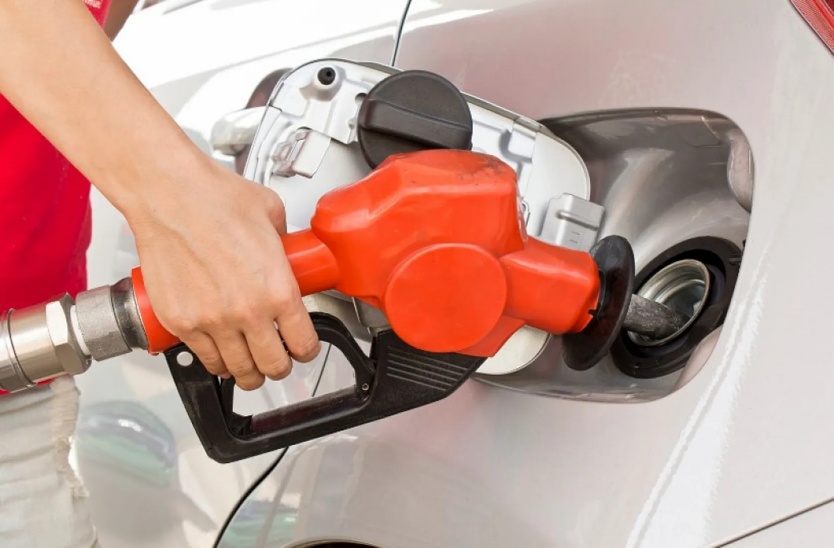Petrol fiyatları 6 ayın zirvesinde