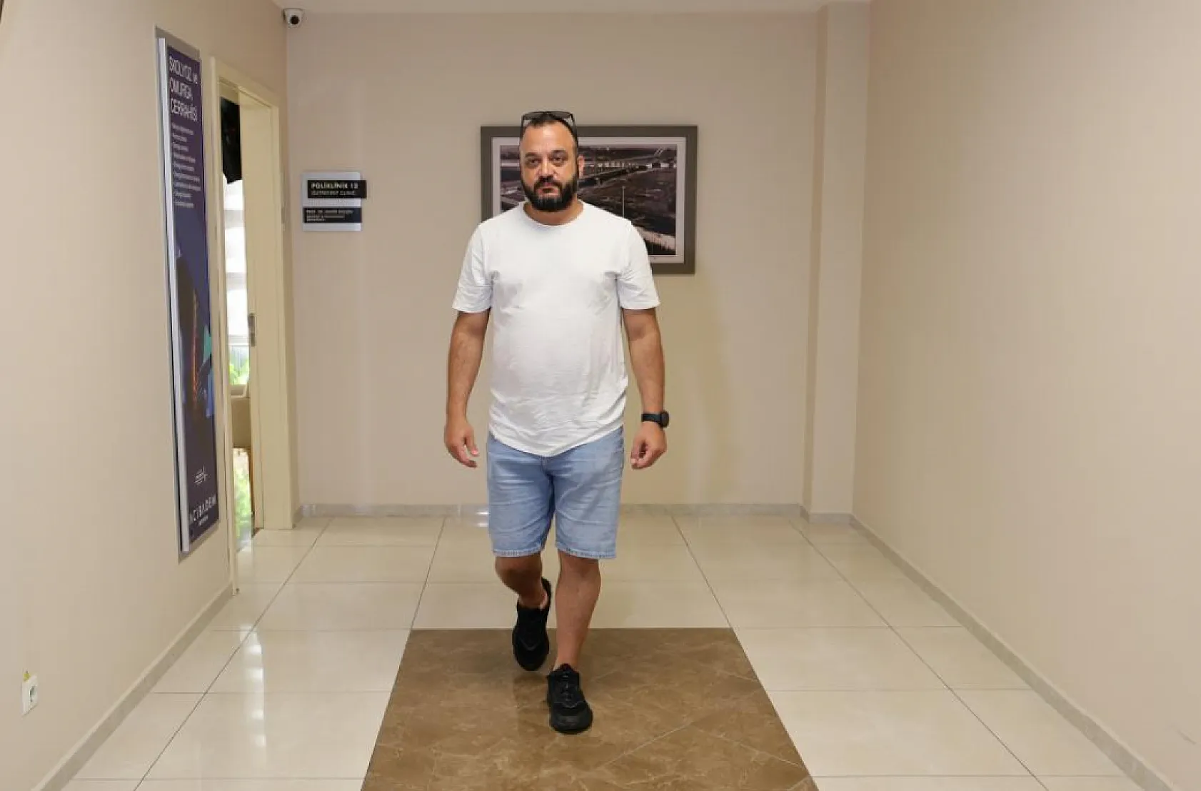 Ağaca takılıp 1,5 saat asılı kalan paraşütçü, yeniden uçmak istiyor