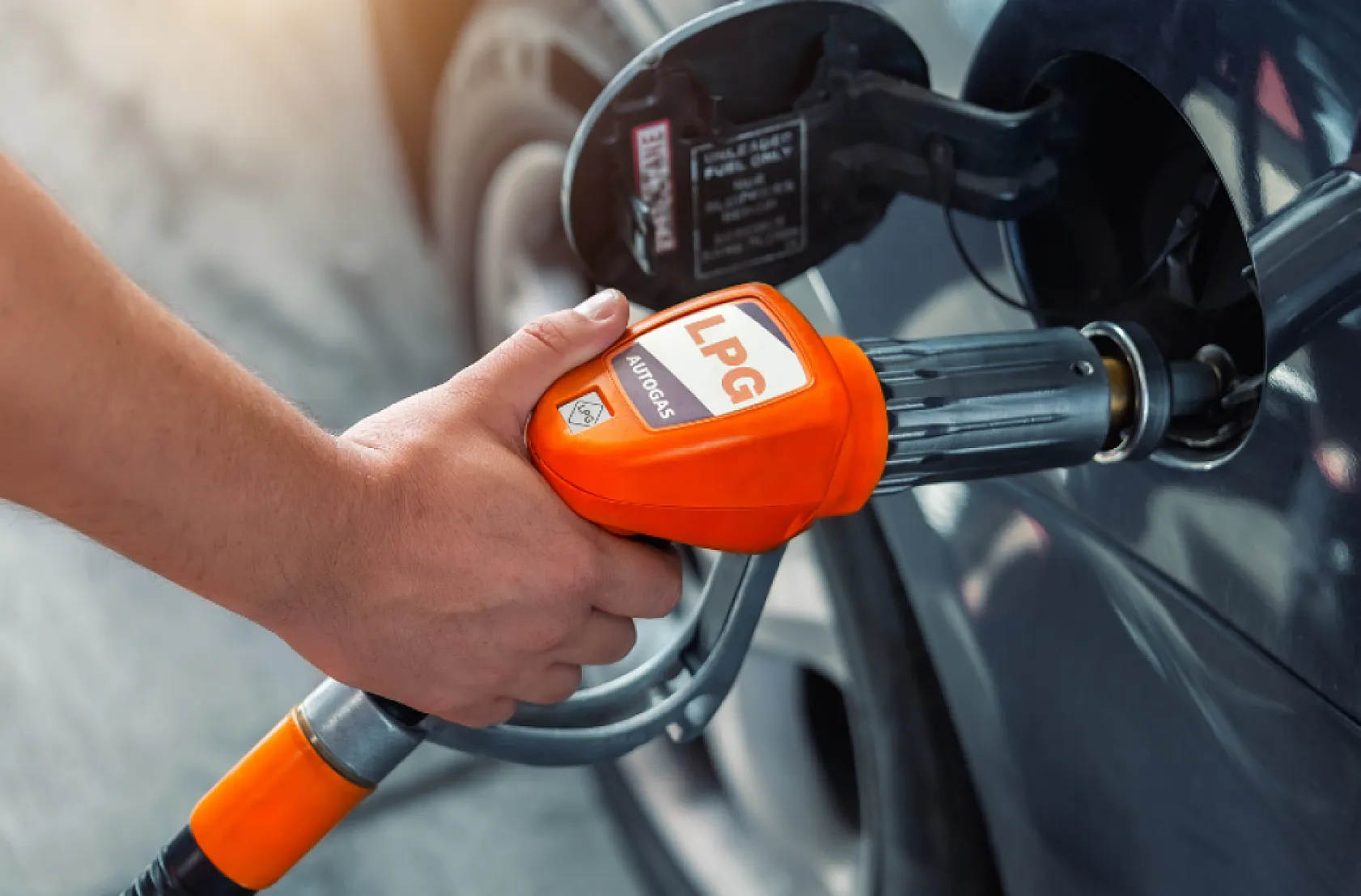 Beklenen oldu, benzine dev zam