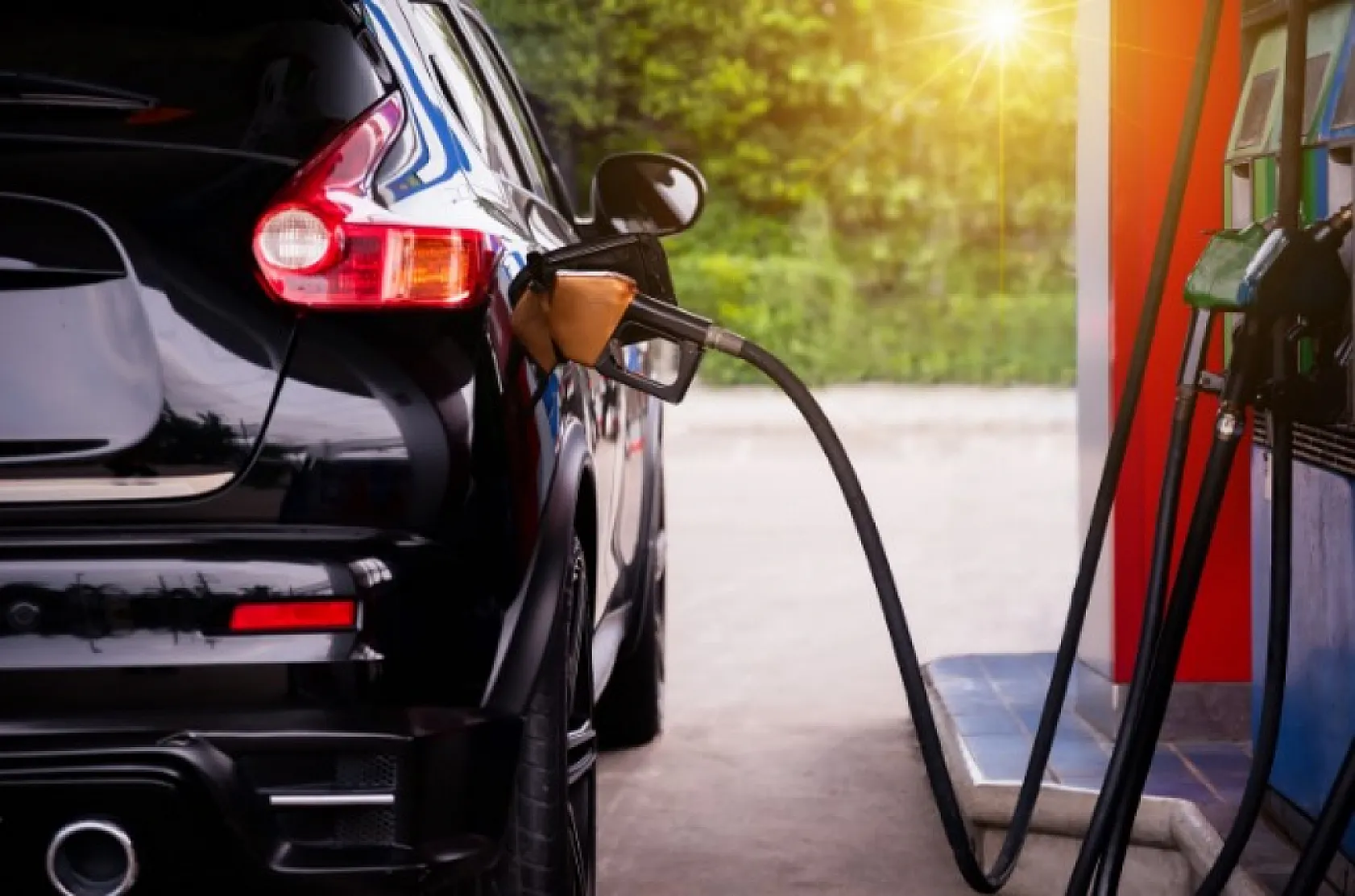 Benzin ve motorine bir gecede iki zam, benzin fiyatları ne kadar?