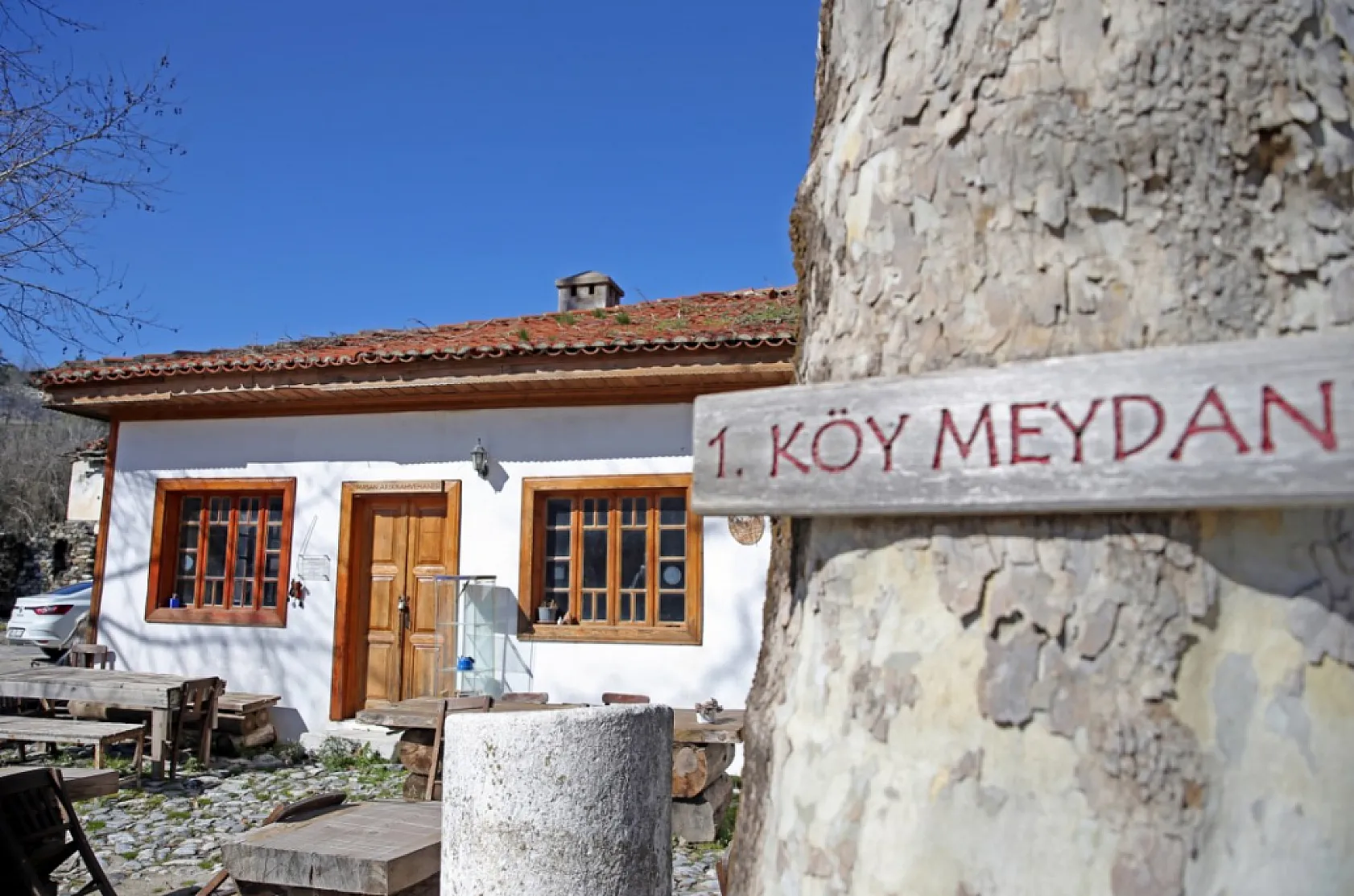 Muğla Stratonikeia'da Köy Meydanı Restore Ediliyor, Dükkanlar Eski İsimleriyle Açılacak